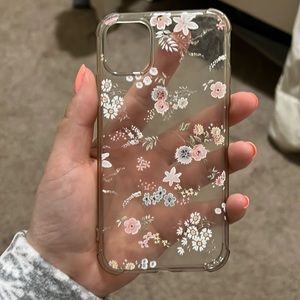 flower print iphone 11 case!